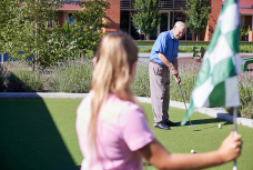 Sunlight_Putting Green